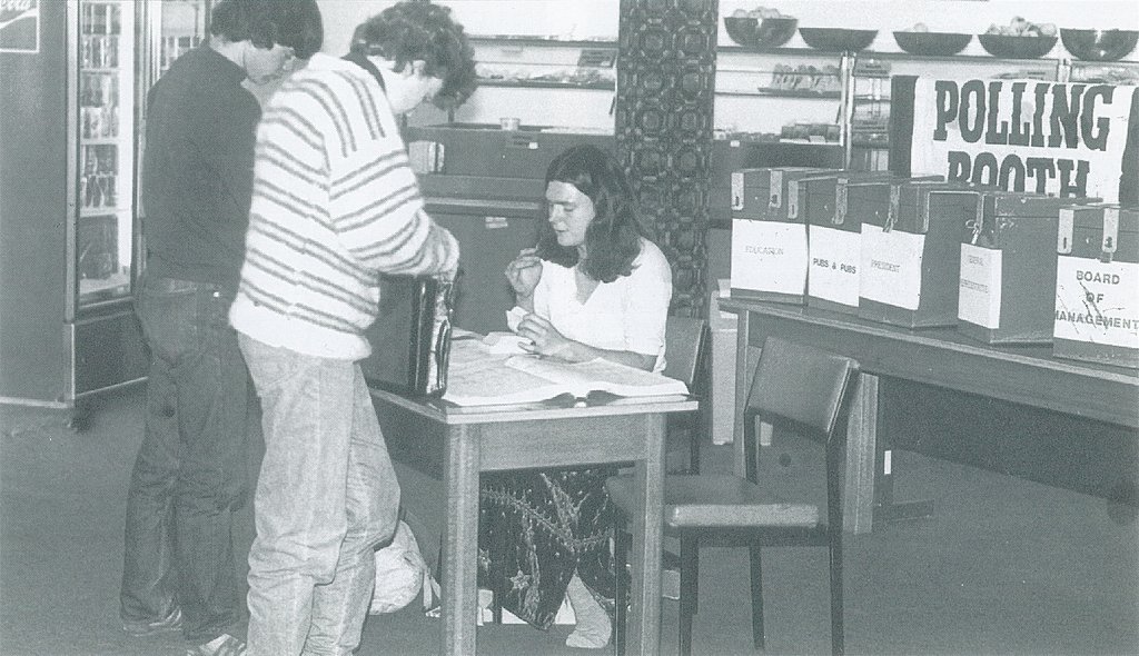 Student voting at Union Ellections 1981.jpg